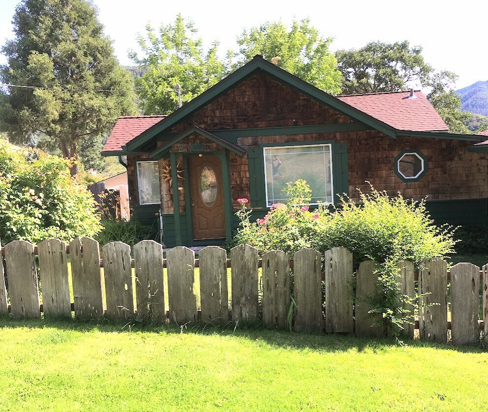 Foto principal - 1036 6th Ave