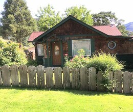 1036 6th Ave