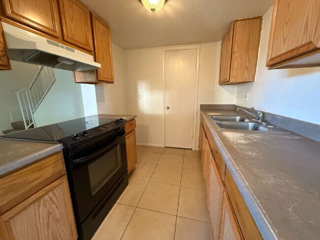 Foto del edificio - 3947 W Wonderview Rd