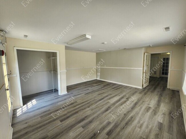 Foto del edificio - 7410 Union Grove Rd