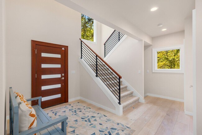 Foto del edificio - Lake Forest Park - AMAZING Contemporary 4 ...
