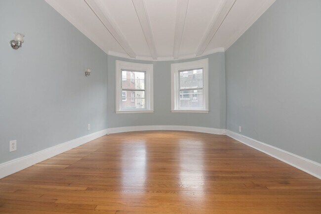 Building Photo - 45 Boulevard Terrace