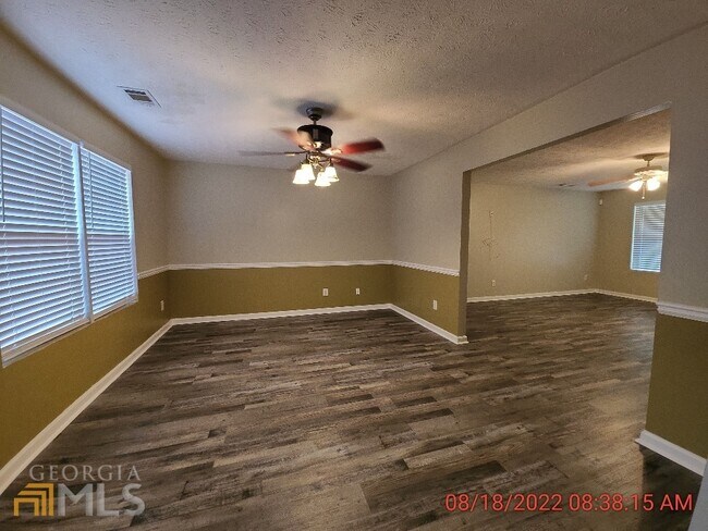 Building Photo - 10981 Big Sky Dr