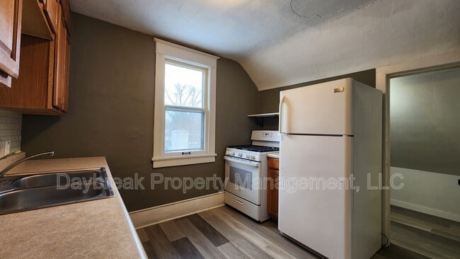 Foto del edificio - 1228 10th St N