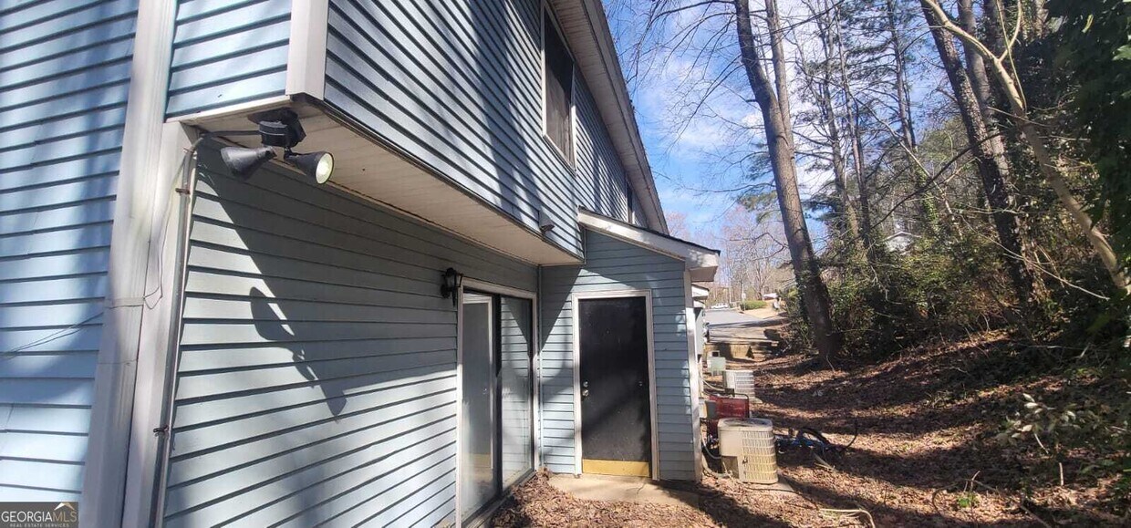 Foto del edificio - 1570 Oakpoint Dr SW