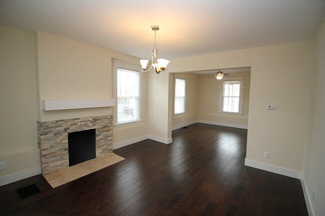 Building Photo - 6817 Britton Ave