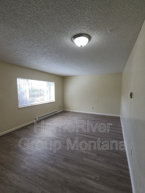 Building Photo - 2131 S 4th St W
