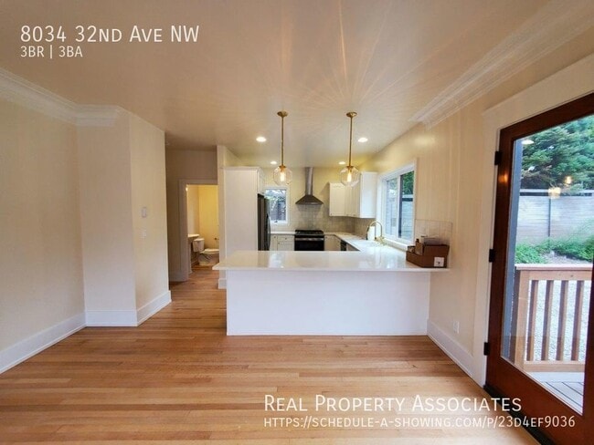 Foto del edificio - 8034 32nd Ave NW
