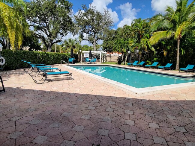 Foto del edificio - 2150 SW 16th Ave
