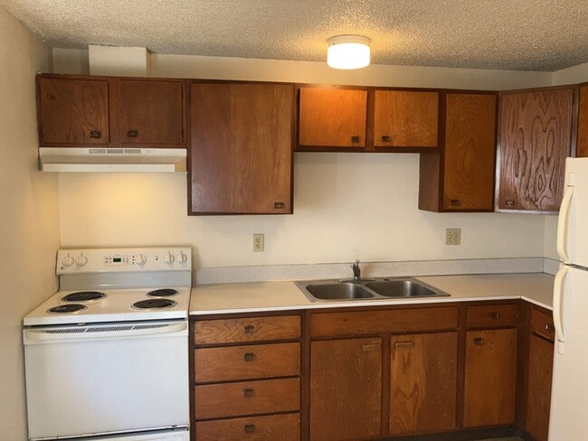 Building Photo - 924 Billy Frank Jr. St