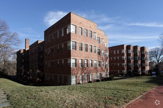 Building Photo - Q Street Apartments