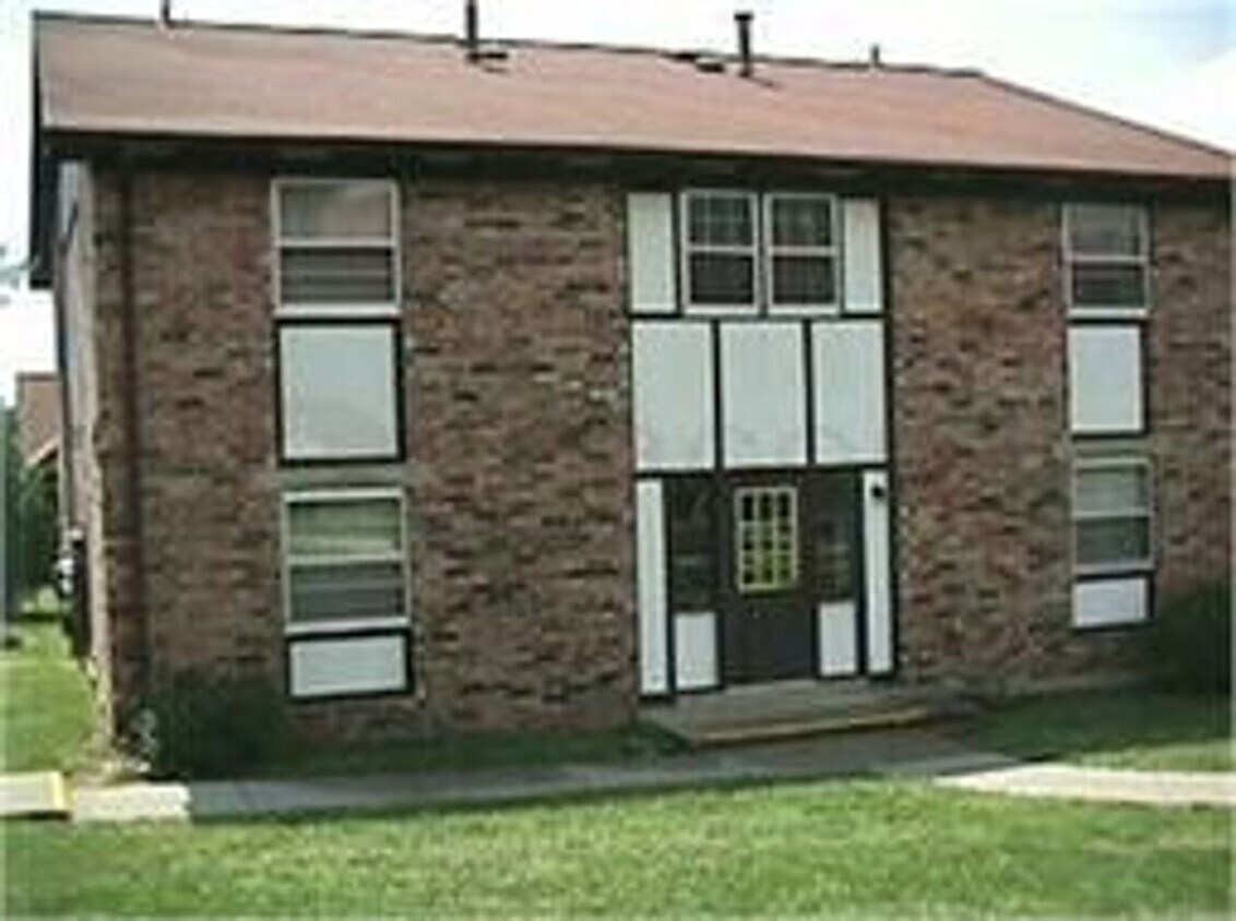 Primary Photo - 2BR 1ba - Great location off of 21st Avenue