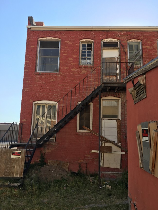 Foto del edificio - Two Buildings on Kansas Street