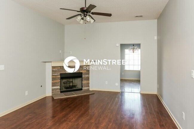 Building Photo - 3 Bedroom Pet-Friendly Home in CORDOVA, TN with Main Street Renewal