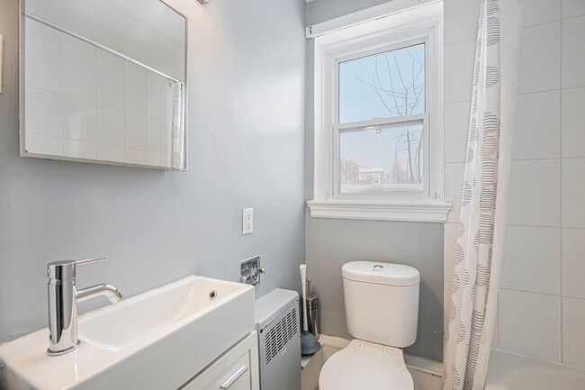 Photo du bâtiment - 340–376 Tillbury Avenue