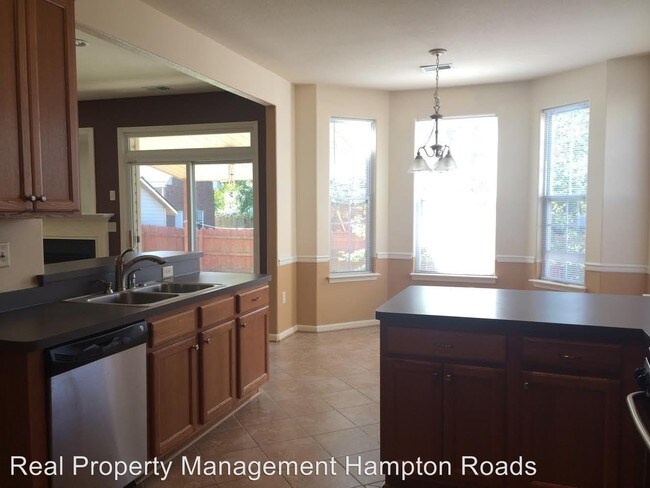 Foto del edificio - 5541 Chandler Scott Ct