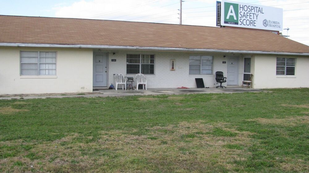 1328 Melody Ln, Sebring, FL 33872 Room for Rent in Sebring, FL