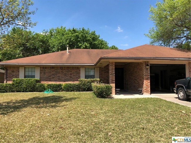 Building Photo - 1516 Willow Creek Rd