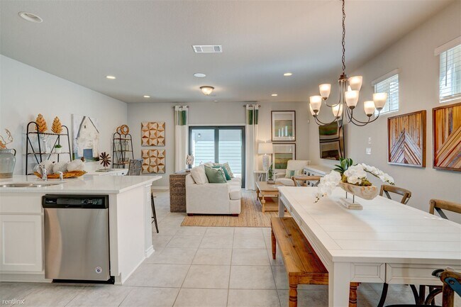 Building Photo - 3 br, 2.5 bath House - 1656 Artesian Spgs ...