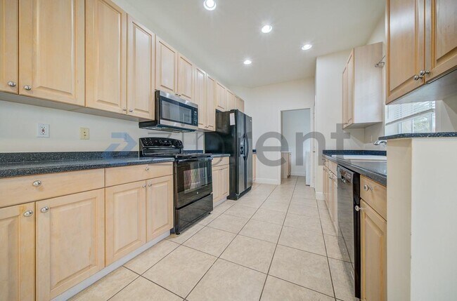 Building Photo - 5111 W Hyde Park Ct