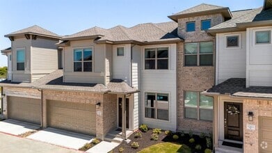Building Photo - 2500 Forest Creek Dr