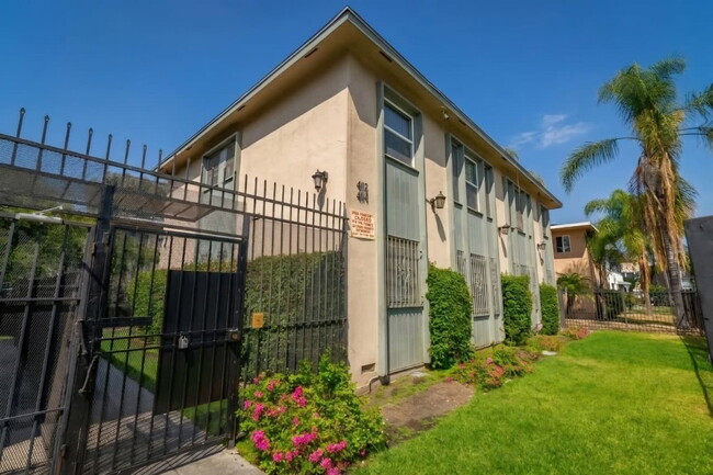 Photo - 4114 Palmwood Drive Apartment