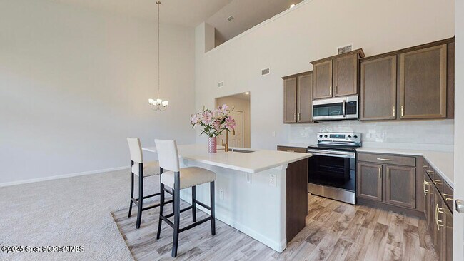 Building Photo - 778 Carlsbad Dr