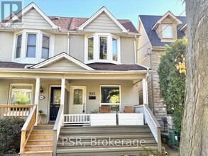 Building Photo - 993 Logan Ave