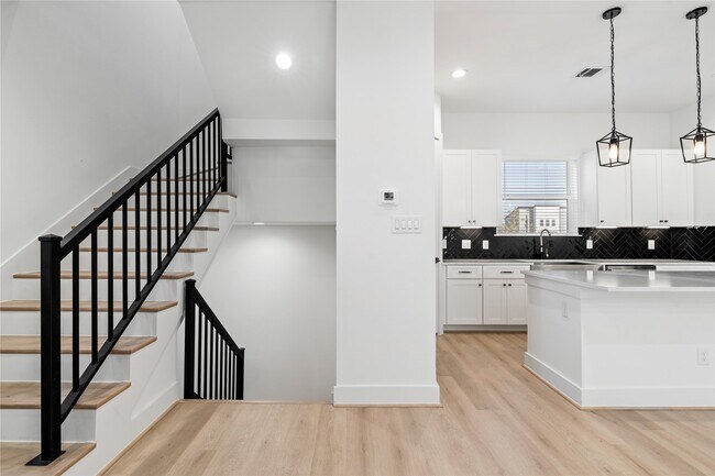 Foto del edificio - 4039 Buck St