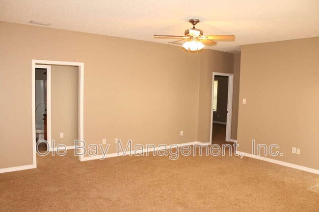 Building Photo - 8762 Fangorn Rd