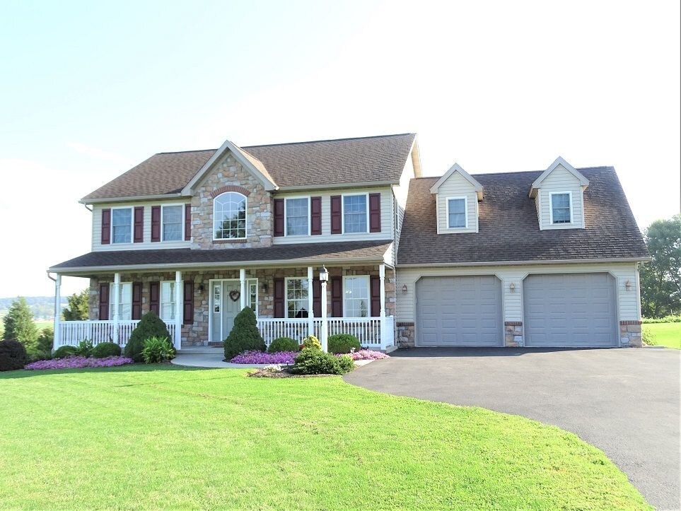 108 N Churchtown Rd, Narvon, PA 17555 House Rental in Narvon, PA