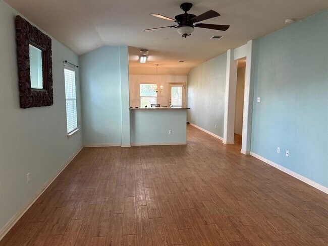 Building Photo - 218 Wild Cat Drive Unit