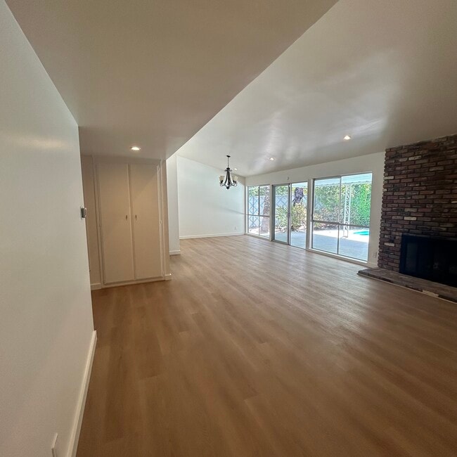 Building Photo - 24246 Hatteras St