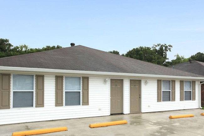 Building Photo - Chateau Audubon Apartments