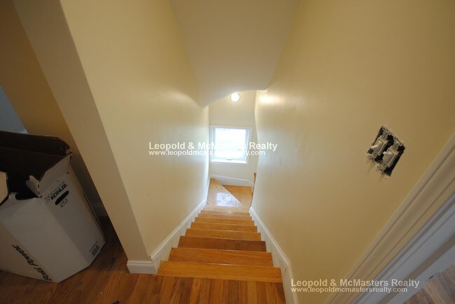 Building Photo - 84 Litchfield St