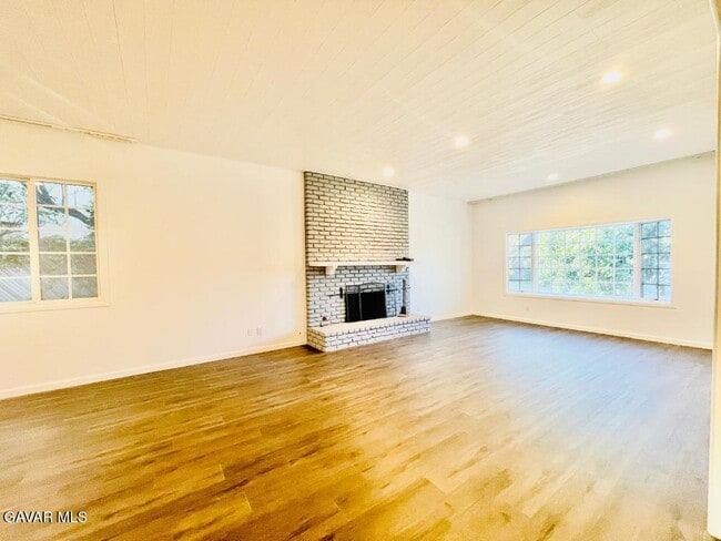 Foto del edificio - 17208 Braxton St