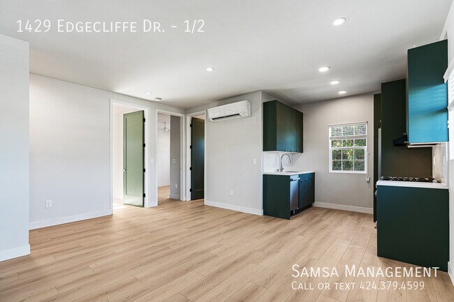 Foto del edificio - 1429 Edgecliffe Dr