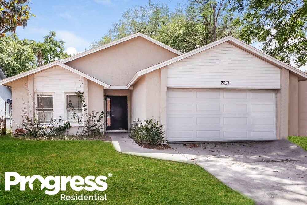 2027 Helm Ln, Valrico, FL 33594 House for Rent in Valrico, FL