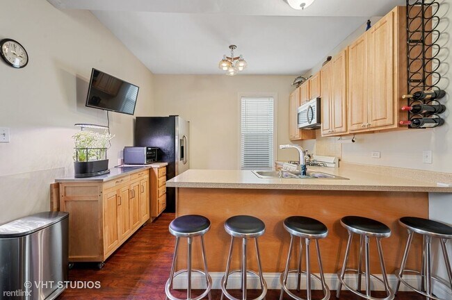 Foto del edificio - 3137 N Monticello Ave