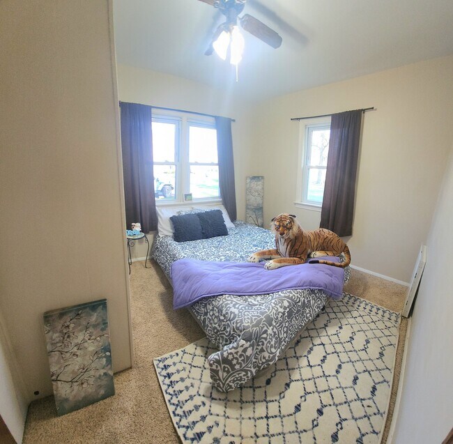 Foto del edificio - 1036 Forest Ave