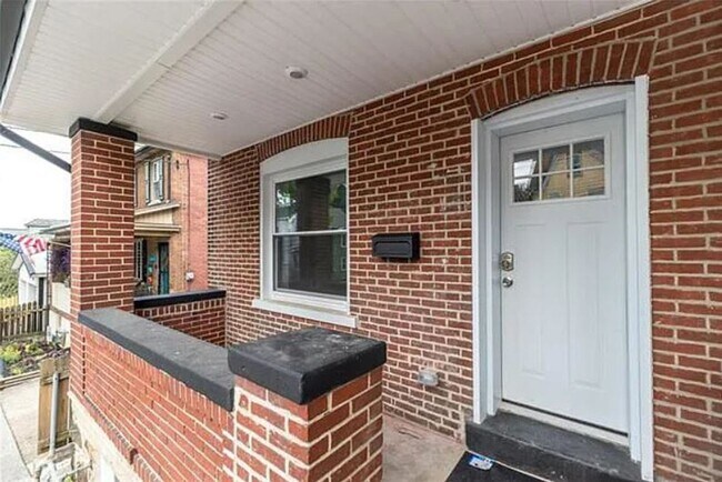 Foto del edificio - Beautiful Home- ready for move in!
