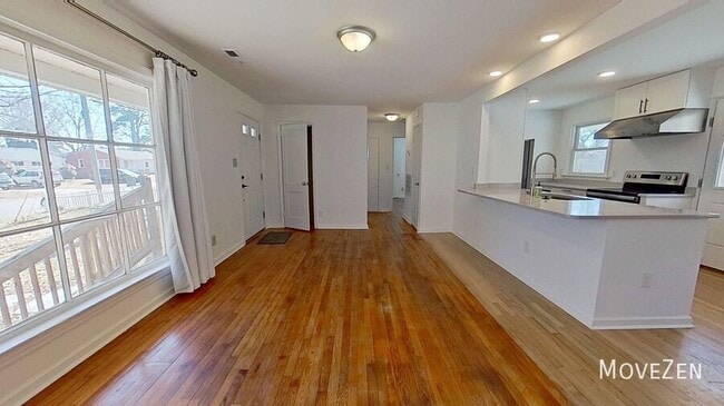 Building Photo - 1217 Brighton Rd