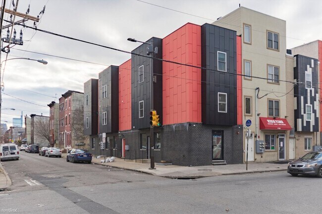 Foto del edificio - 4 br, 4 bath 4plex - 1700 CECIL B MOORE AV...