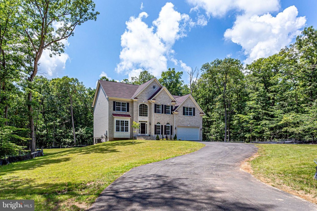 Primary Photo - 5920 Doyle Rd