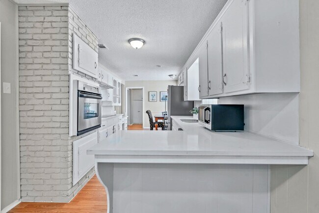 Building Photo - 7911 Wrigley WayBEDROOM 1G - 781265