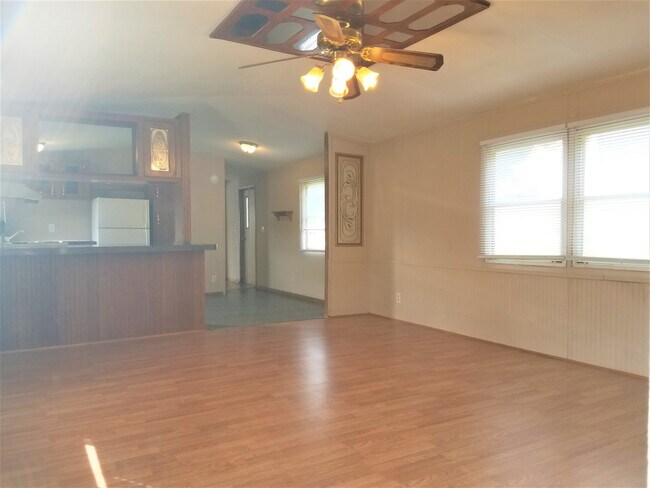 Foto del edificio - 1617 Nettle Knob Rd