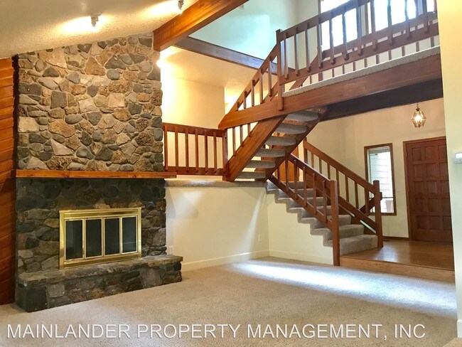 Building Photo - 4 br, 3 bath House - 13 SCARBOROUGH DR