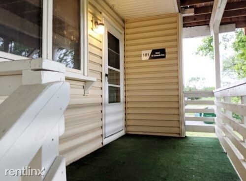 Building Photo - 3 br, 2 bath Apartment - 9543 W Alameda Ave