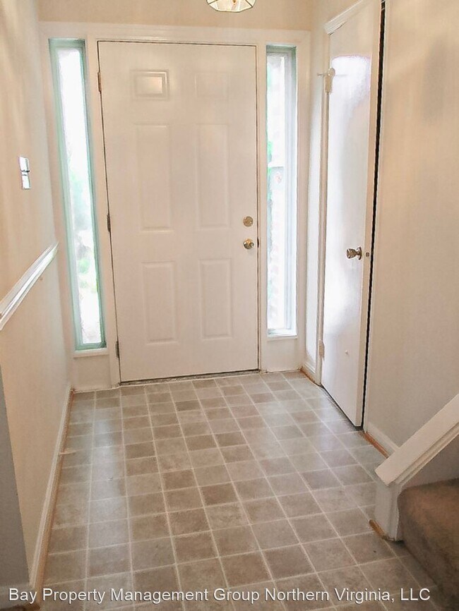 Building Photo - 3 br, 2.5 bath House - 3798 PERSIMMON CIR