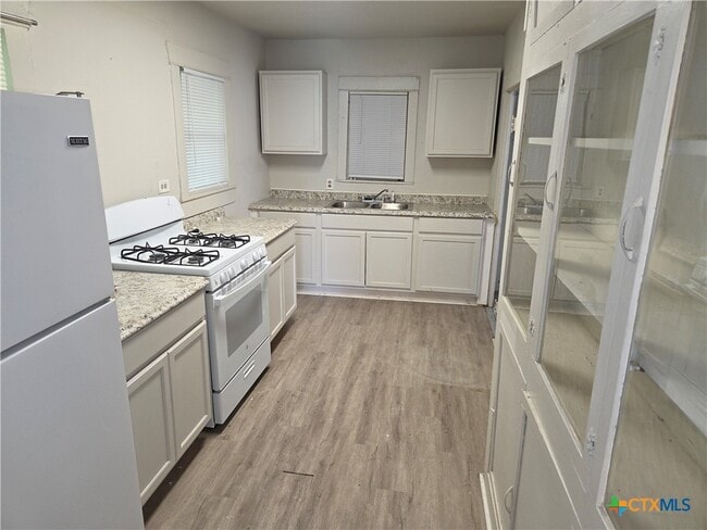 Foto del edificio - 1219 S 10th St